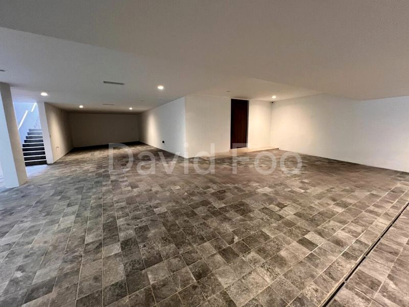 6 Bed Bungalow (Landed) for Sale in  Binjai Crest - Image 9